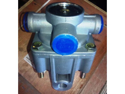 Клапан регулировки тормозных усилий на задние мосты (ускорительный) SH F3000 SHAANXI / Shacman (ШАНКСИ / Шакман) DZ9112360047 фото 1 Сочи