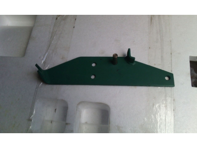 Кронштейн ТНВД WD615, WP10 (под 2 отв.) HOWO (ХОВО) VG9100570015 фото 1 Сочи